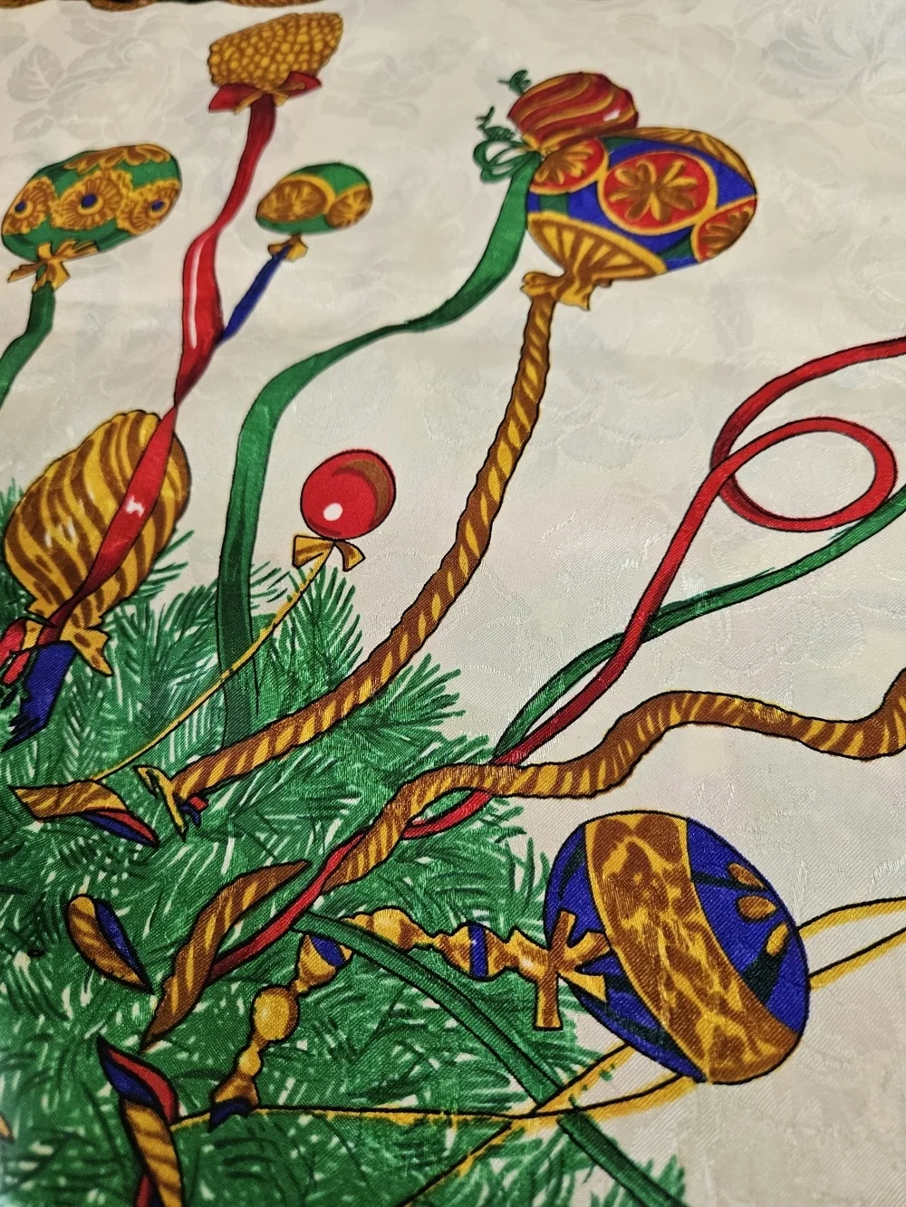 VINTAGE Christmas Holiday Wreath Square Scarf